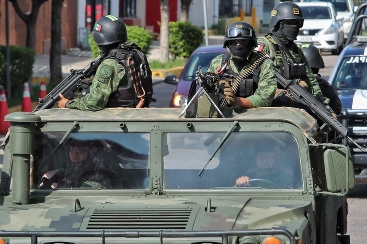 Elementos del Ejército mexicano. Foto Marco Peláez / Archivo