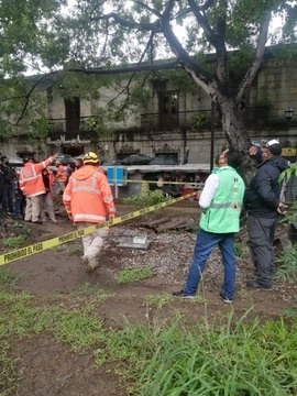 Protección civil ha atendido diversos percances causados por la lluvia.