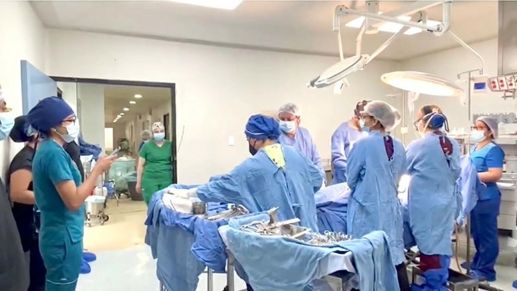 El coordinador hospitalario de Donación, Francisco Julián Flores Sánchez, explicó que la procuración fue realizada por médicos especialistas de la Unidad Médica de Alta Especialidad Hospital General “Dr. Gaudencio González Garza” Centro Médico Nacional (CMN). Foto La Jornada