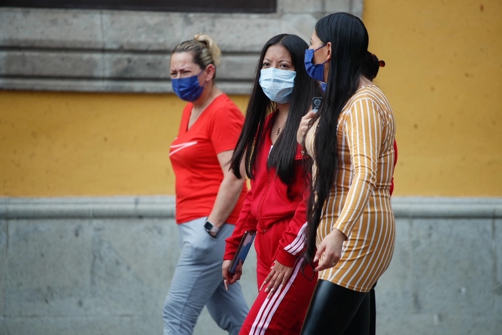 Persiste la falta de acceso suficiente a puestos administrativos intermedios para mujeres, dijo la diputada emecista, Vania Ávila García. Foto Cristina Rodríguez / Archivo