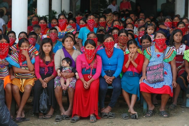 Mujeres del Ejército Zapatista de Liberación Nacional (EZLN) en Chiapas. Foto Víctor Camacho /Archivo