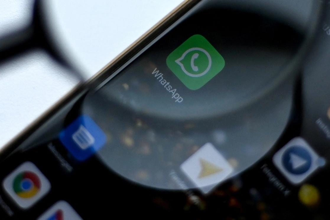 La autoridad digital irlandesa anunció una multa de 225 millones de euros a WhatsApp por uso de datos personales. Foto Afp / Archivo