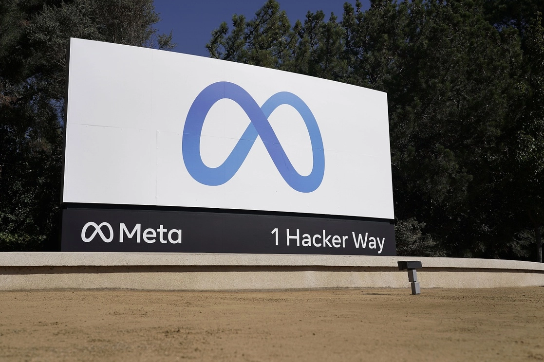El gigante tecnológico estadunidense Meta fue multado con 17 millones de euros por infringir la normativa de protección de datos de la Unión Europea. La imagen, en Menlo Park, California. Foto Ap / Archivo