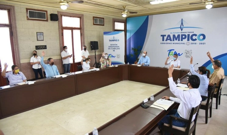 El presidente municipal, Jesús Nader durante sesión ordinaria del cabildo del ayuntamiento de Tampico. Foto La Jornada
