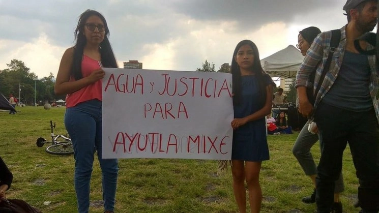 Habitantes del municipio mixe, San Pedro y San Pablo Ayutla exigen su derecho al acceso del agua. Foto Diana Manzo