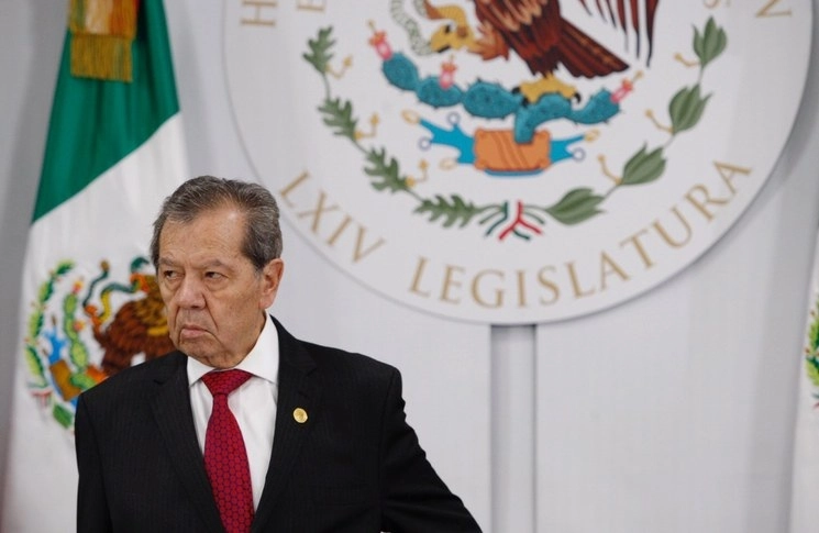 Porfirio Muñoz Ledo tuvo un nivel de reconocimiento de 41.7 por ciento en la primera encuesta. Foto Cristina Rodríguez / Archivo
