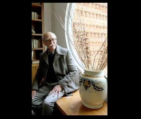 El divulgador de la ciencia y legendario periodista Fernando Canales Lozano falleció la mañana de ayer, a la edad de 101 años, informó la Fundación Canales de Ayuda, desde donde durante su últimos años se dedicó con entusiasmo a actividades altruistas. Foto María Luisa Severiano / Archivo