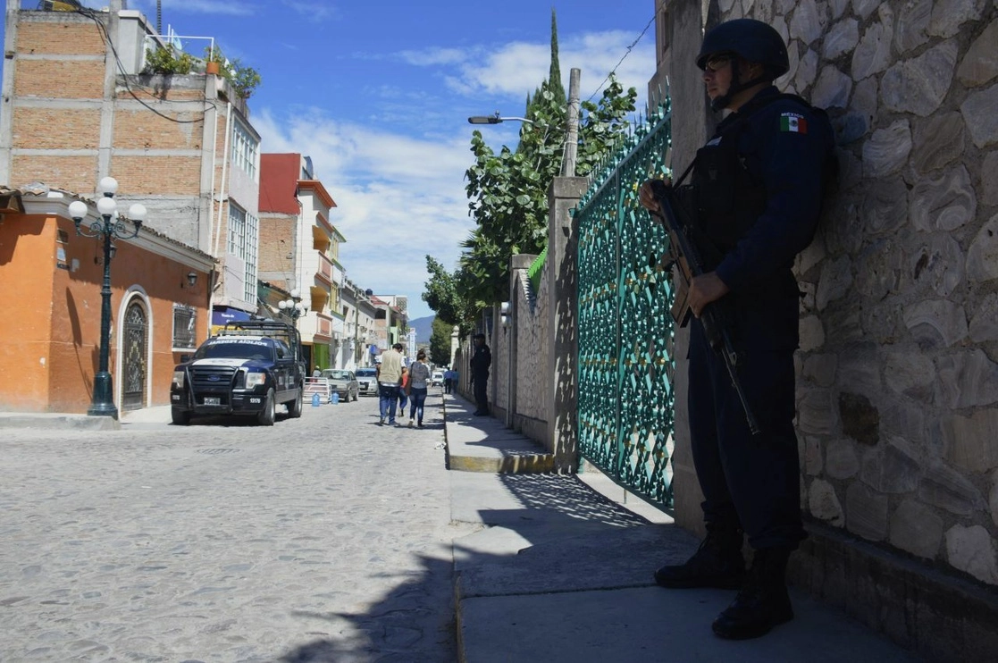 Comunidades indígenas nahuas, pertenecientes a los municipios de Chilapa de Álvarez (en la imagen) participan en cerco a su territorio debido a la ola de violencia que se vive en la zona. Foto Cuartoscuro / Archivo 