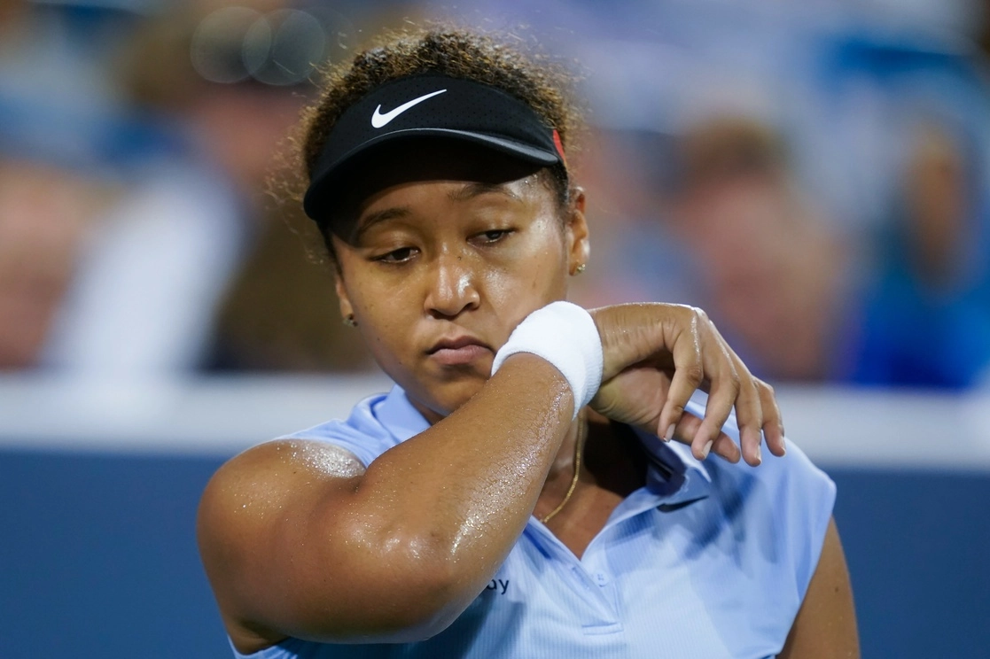 La tenista japonesa, Naomi Osaka, perdió ante la suiza Jil Belen Teichmann con sets de 3-6, 6-3, 6-3. Foto Ap 