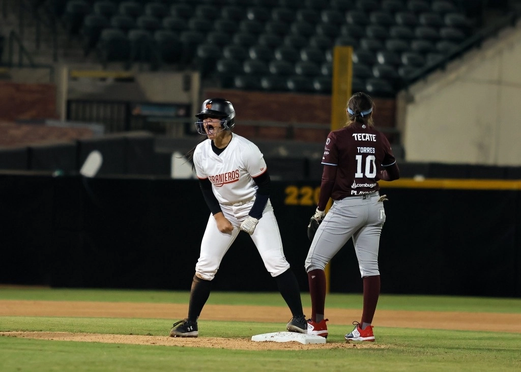 Este viernes se jugará el segundo duelo de la serie a las 19 horas en el estadio “Fernando Valenzuela”. Foto tomada de X @Naranjeroslms.