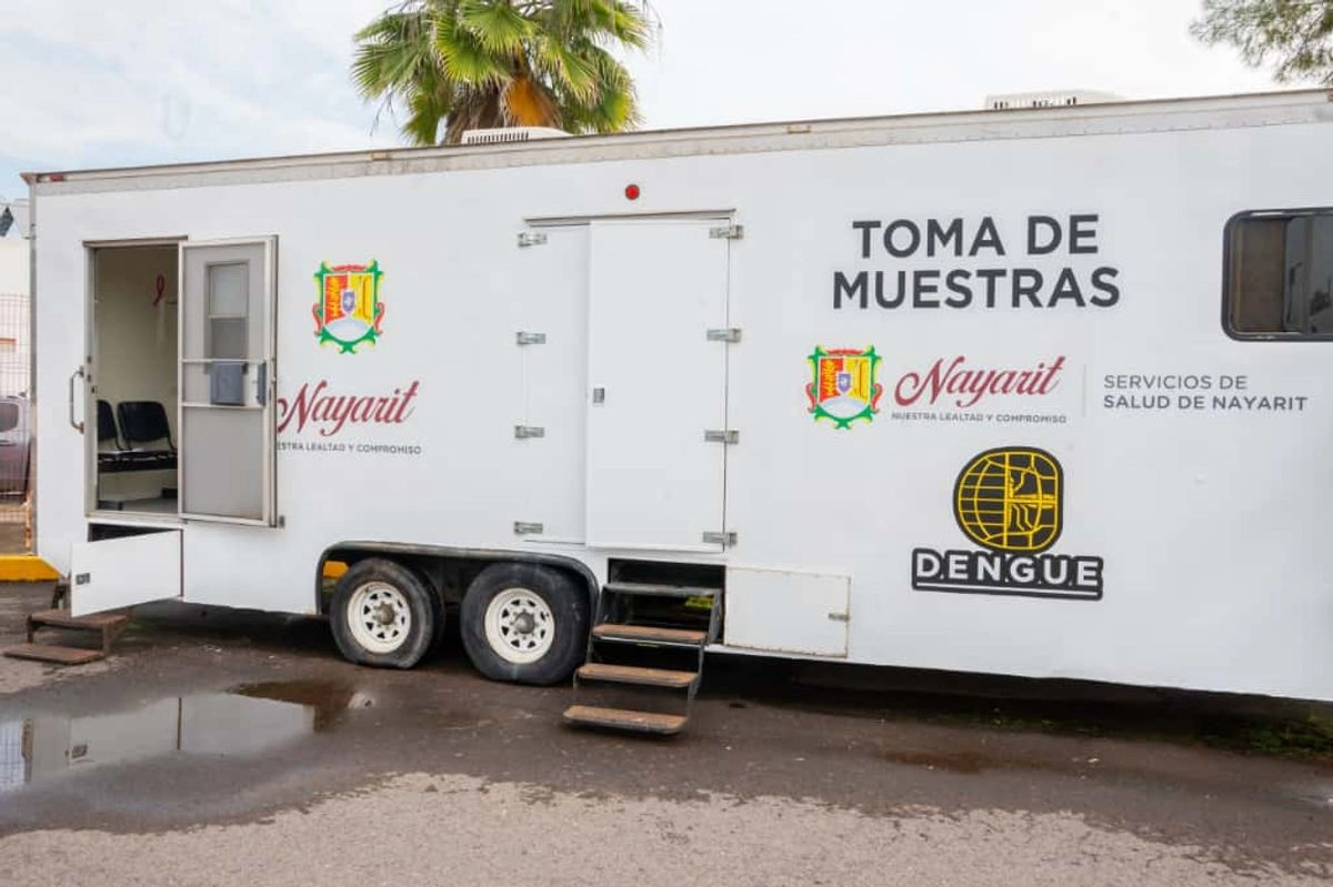 Al evento asistieron representantes del IMSS-Bienestar y del Centro Nacional de Programas Preventivos y Control de Enfermedades (CENAPRECE), quienes destacaron la importancia de que Nayarit marque la pauta en la atención y prevención del dengue a nivel nacional. Foto
