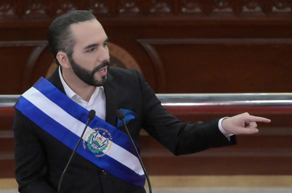 El presidente de El Salvador, Nayib Bukele, durante el discurso con motivo de su tercer año al frente del país centroamericano, el 1de junio de 2022. Foto Afp
