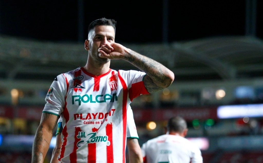 Un autogol de Emanuel Gularte (58) puso adelante a los Rayos en el estadio Victoria. Foto @ClubNecaxa