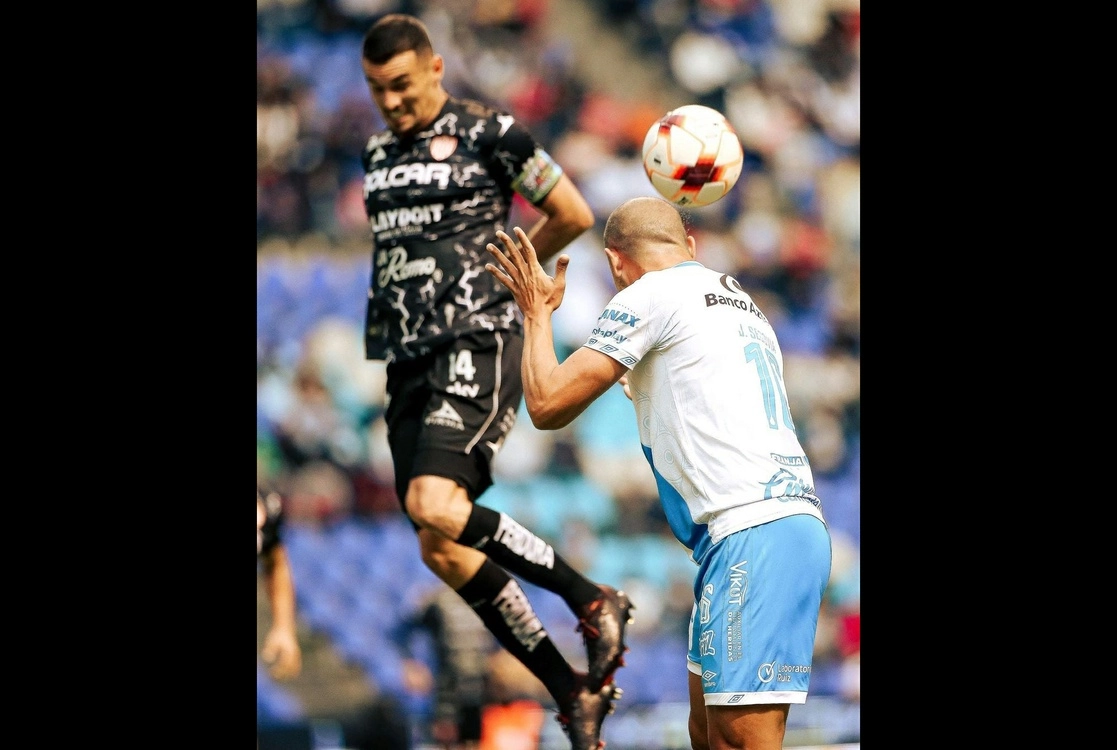 Los necaxistas ganaron 1-0 tras un grave error del portero poblano Antony Silva. Foto tomada de la cuenta de Twitter @clubpuebla