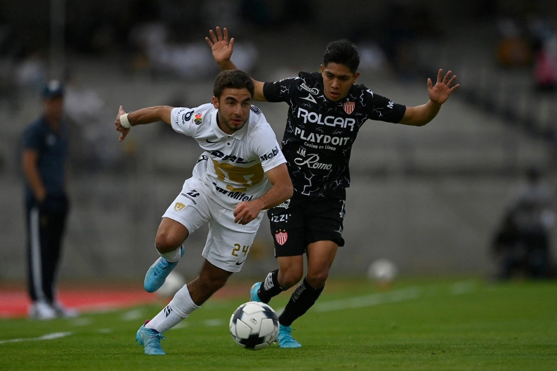 Necaxa y Pumas se enfrentaron en el Olímpico Universitario como parte de las actividades de la jornada 11 de la Liga MX. Foto Afp