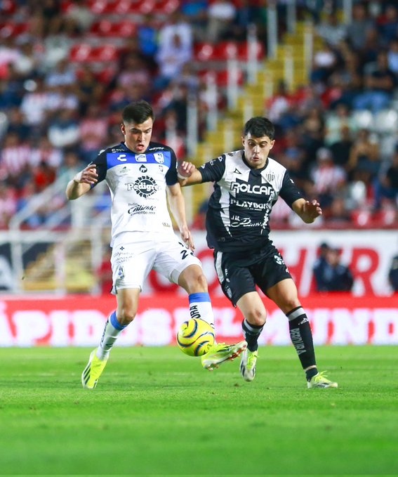 Necaxa is still alive in the league fight;  they beat ‘Gallos’