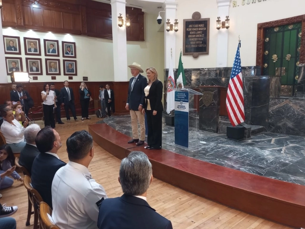 Puntualizó que “nuestra relación sigue con el gobierno actual y el que viene, espero la transición, estoy muy entusiasmado con que va venir (la esposa del presidente de Estados Unidos) Jill Biden a México (para la toma de posesión de Sheinbaum), el próximo 1 de octubre. Foto 'La Jornada'