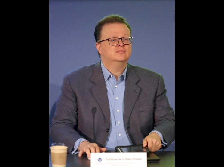 Felipe de la Mata Pizaña, magistrado del Tribunal Electoral del Poder Judicial de la Federación (al centro), durante la inauguración del seminario “Reforma Electoral y democracia: miradas desde el derecho común y comparado”, el 12 de junio de 2023. Foto tomada de Twitter @TEPJF_EJE
