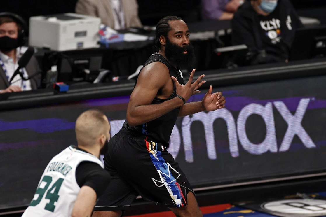 James Harden, "La barba", volvió a ser la estrella de los Nets. Foto Ap
