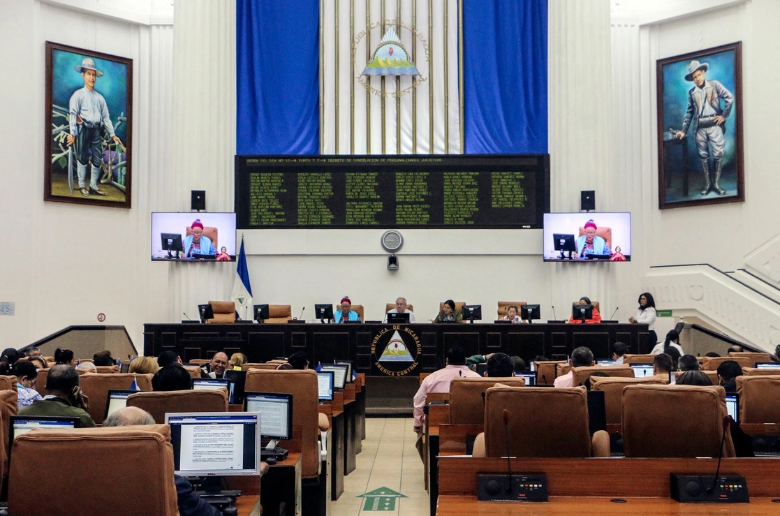 Sólo este jueves 2 de junio se aprobó en el Parlamento de Nicaragua  el cierre de 96 ONG. Foto Afp