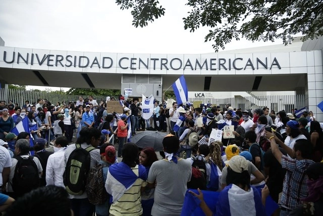 Los académicos destacaron que la UCA, la primera universidad privada fundada en Centroamérica (en 1960), “formó a miles de profesionales en las distintas disciplinas". Foto Ap