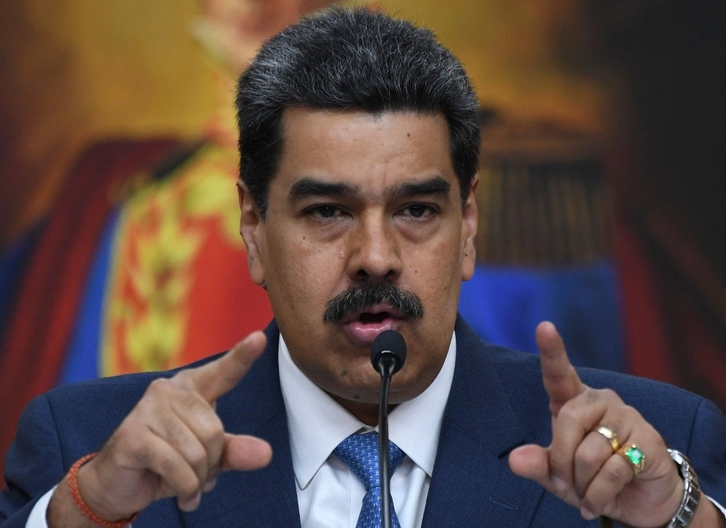  El presidente de Venezuela, Nicolás Maduro, hace gestos durante una conferencia de prensa con miembros de los medios de comunicación extranjeros en el palacio de Miraflores en Caracas, el 14 de febrero de 2020. Foto Afp