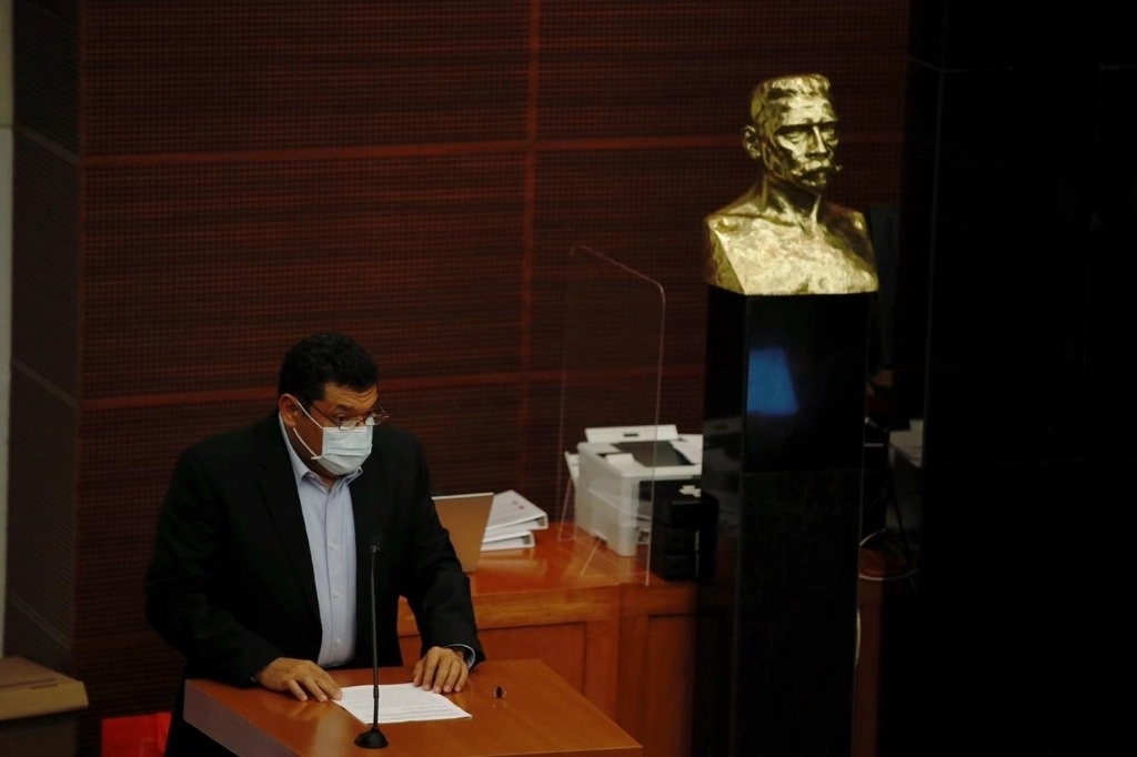 El titular de Bienestar, Javier May, en el Senado de la República. Foto Cristina Rodríguez / Archivo