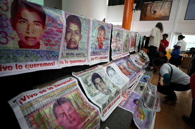 Un juez negó la suspensión provisional a Cristina Bautista Salvador, madre de uno de los 43 estudiantes desaparecidos de Ayotzinapa por omisiones de la Sedena. Foto Alfredo Domínguez / Archivo