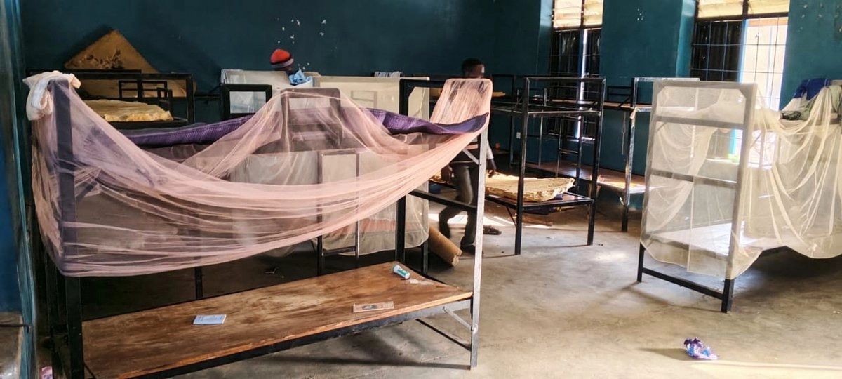 Dormitorios de la escuela primaria y secundaria católica de Santa María después de que hombres armados secuestraran a estudiantes y personal en Papiri, Nigeria, el 21 de noviembre de 2025. Foto 
