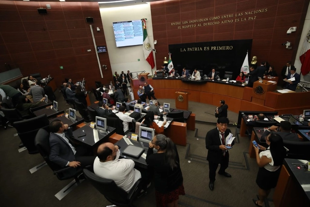 Sesión plenaria de la Comisión Permanente del Senado de la República, en la Ciudad de México, el 3 de julio de 2024. Foto Yazmín Ortega Cortés


