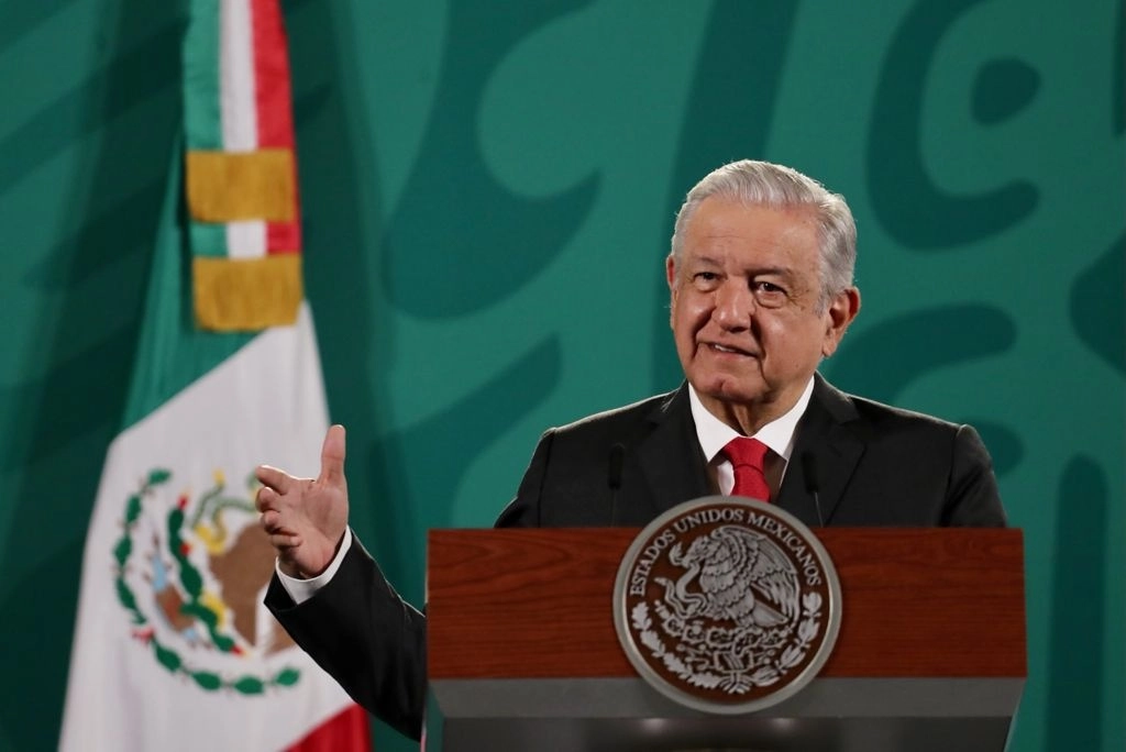 El presidente Andrés Manuel López Obrador durante su conferencia matutina en Palacio Nacional, en la Ciudad de México, el 21 de septiembre de 2021. Foto Roberto García Ortiz