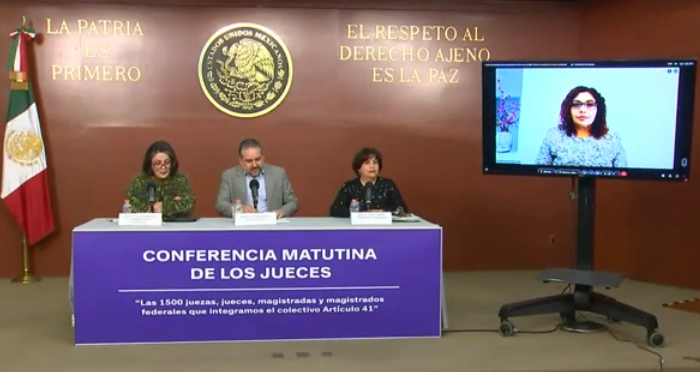 Participantes en la llamada conferencia matutina de los jueces de este viernes 24 de enero. Imagen tomada de la transmisión en vivo a través de YouTube 