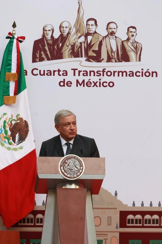 El presidente Andrés Manuel durante su mensaje con motivo de su segundo año de Gobierno. Foto Luis Castillo 