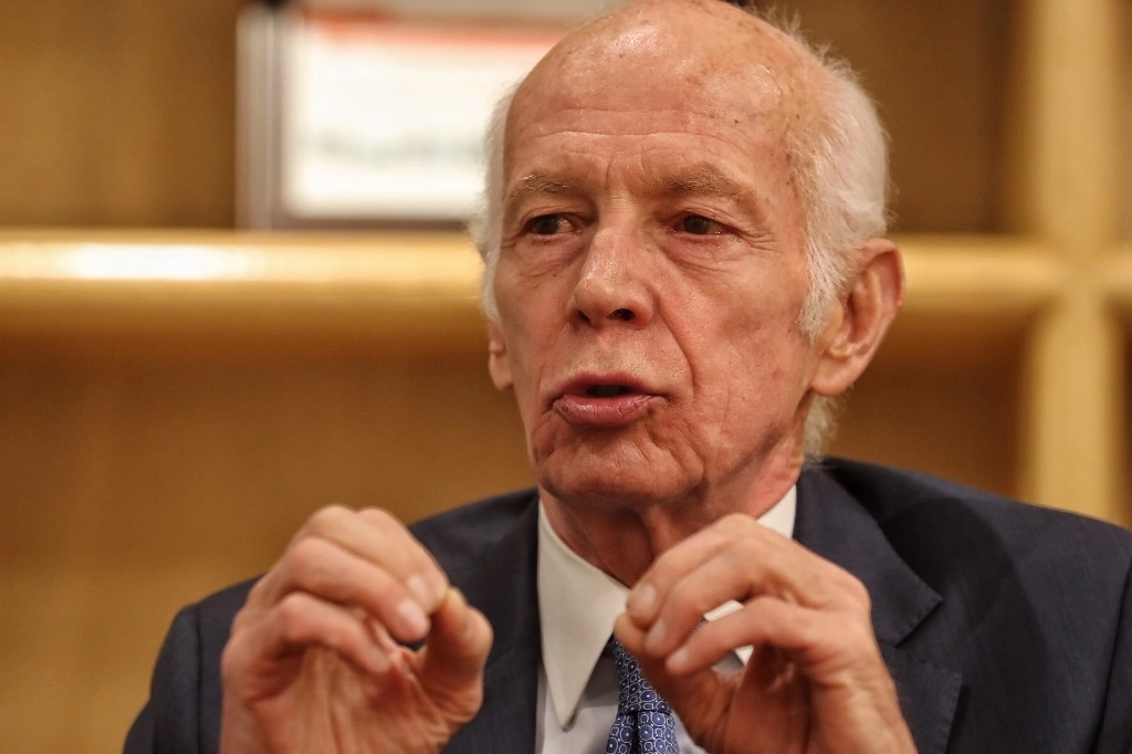 Luis Niño de Rivera, presidente de la ABM, destaca la importancia de mantener la solvencia de los bancos. Foto Marco Peláez