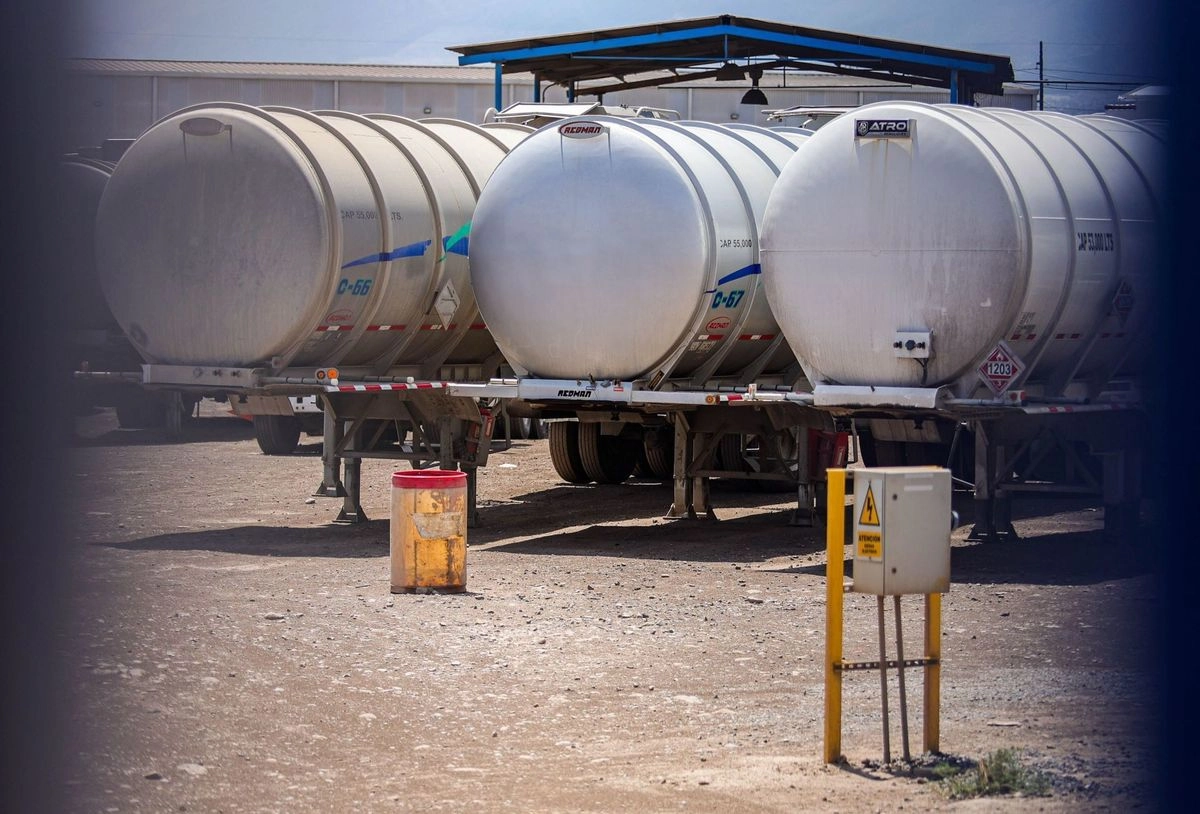 El 7 de junio pasado, el Gabinete de Seguridad informó del aseguramiento de más de 15 millones de litros de combustible de procedencia ilícita, efectuado en los municipios de Ramos Arizpe y Saltillo, ambos del estado de Coahuila. El secretario Omar García Harfuch detalló que se aseguraron 129 carrotanques con más de 15 millones de litros de diésel, gasolina y destilado de petróleo de procedencia ilícita. 