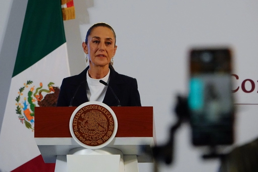La presidenta Claudia Sheinbaum, durante su "mañanera del pueblo" desde Palacio Nacional. Foto Cuartoscuro 