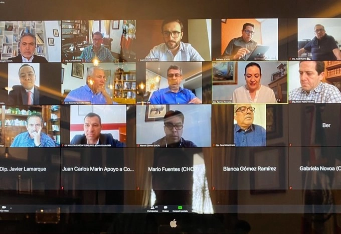 Juan Pablo Graf, titular de la CNBV, y diputados de la Comisión de Hacienda, sostuvieron una reunión virtual. Imagen tomada del Twitter de @CarlosPuenteZAC