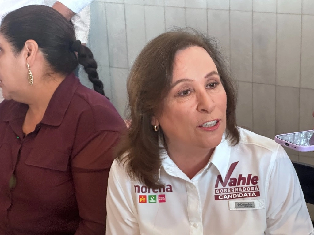 Rocío Nahle inició su campaña electoral por la gubernatura de Veracruz en un café de Boca del Río. Foto  Iván Sánchez