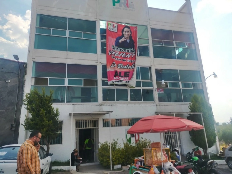 Comité estatal del PRI en Cuautitlán Izcalli. Foto Silvia Chávez