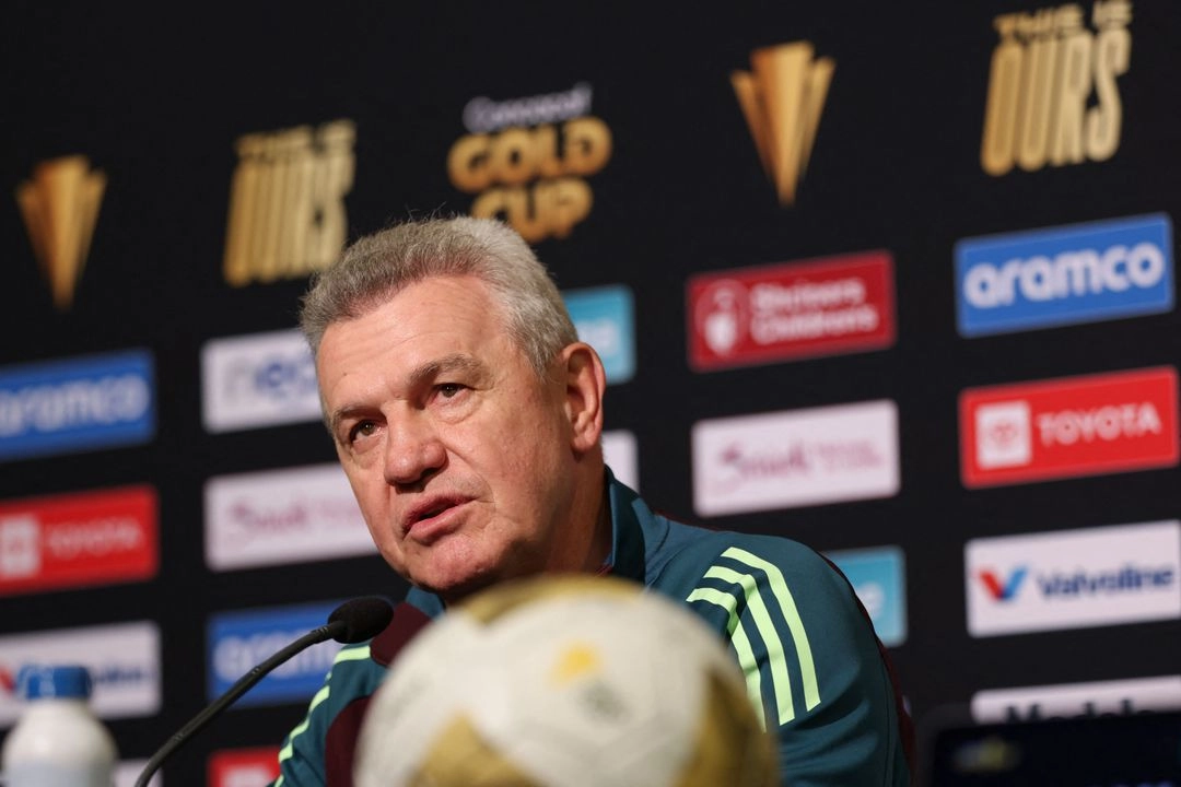 Javier Aguirre durante la conferencia de prensa previa al juego de semifinales entre México y Honduras en la Copa Oro. Foto