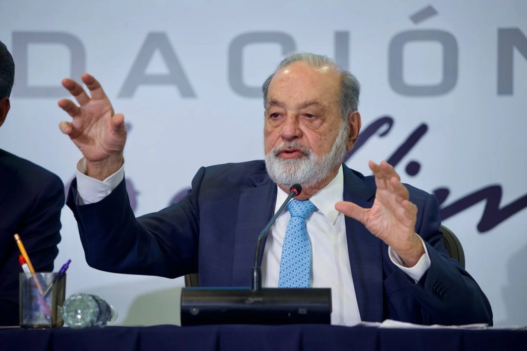 Carlos Slim en la imagen, María Asunción Aramburuzabala y Germán Larrea encabezan a 22 mexicanos incluidos en lista de billonarios de Forbes. 