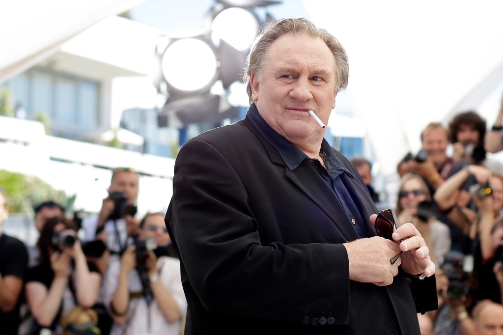Una mujer miembro del equipo que trabajó en una película con Gerard Depardieu presentó una denuncia formal por acoso y agresión sexual contra el actor. Foto Ap / Archivo 