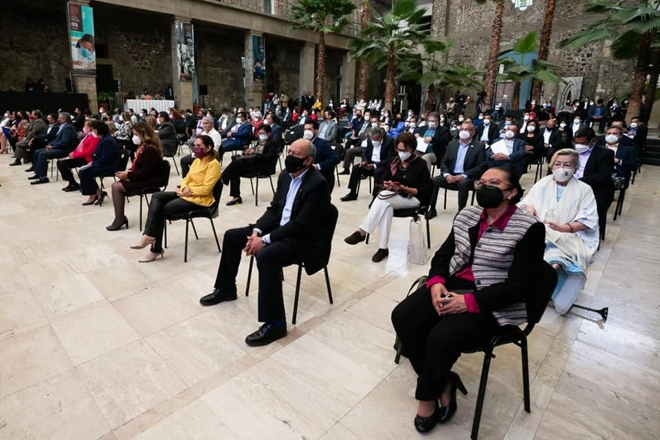 Agremiados del SNTE en imagen de archivo. Foto tomada de la página de Facebook @SNTE.OFICIAL  