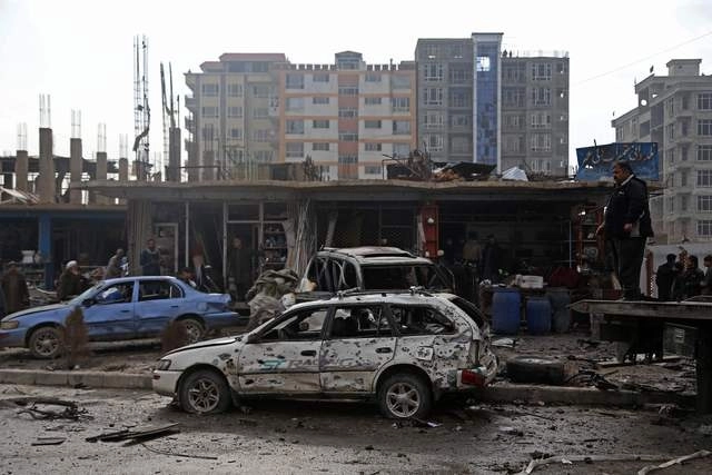 Tras el ataque con coche bomba en Kabul, Afganistán. Foto Afp 
