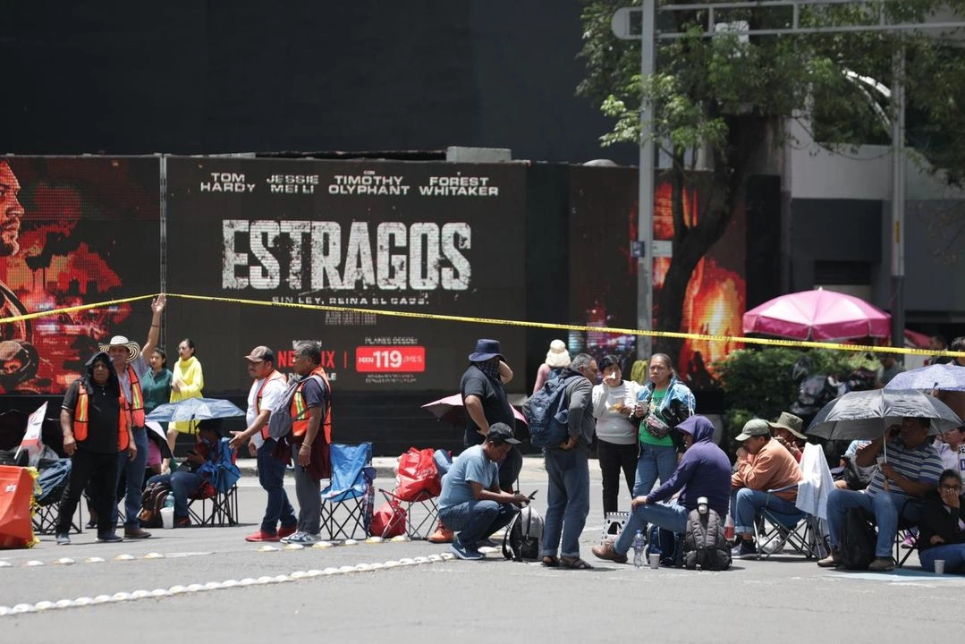 Maestros de la CNTE mantienen bloqueos en diferentes puntos de Paseo de la Reforma, como las glorietas de la Diana Cazadora, del Ángel de la Independencia, de las y los Desaparecidos y el cruce con avenida de Insurgentes, en la Ciudad de México, el 29 de mayo de 2025. Foto 