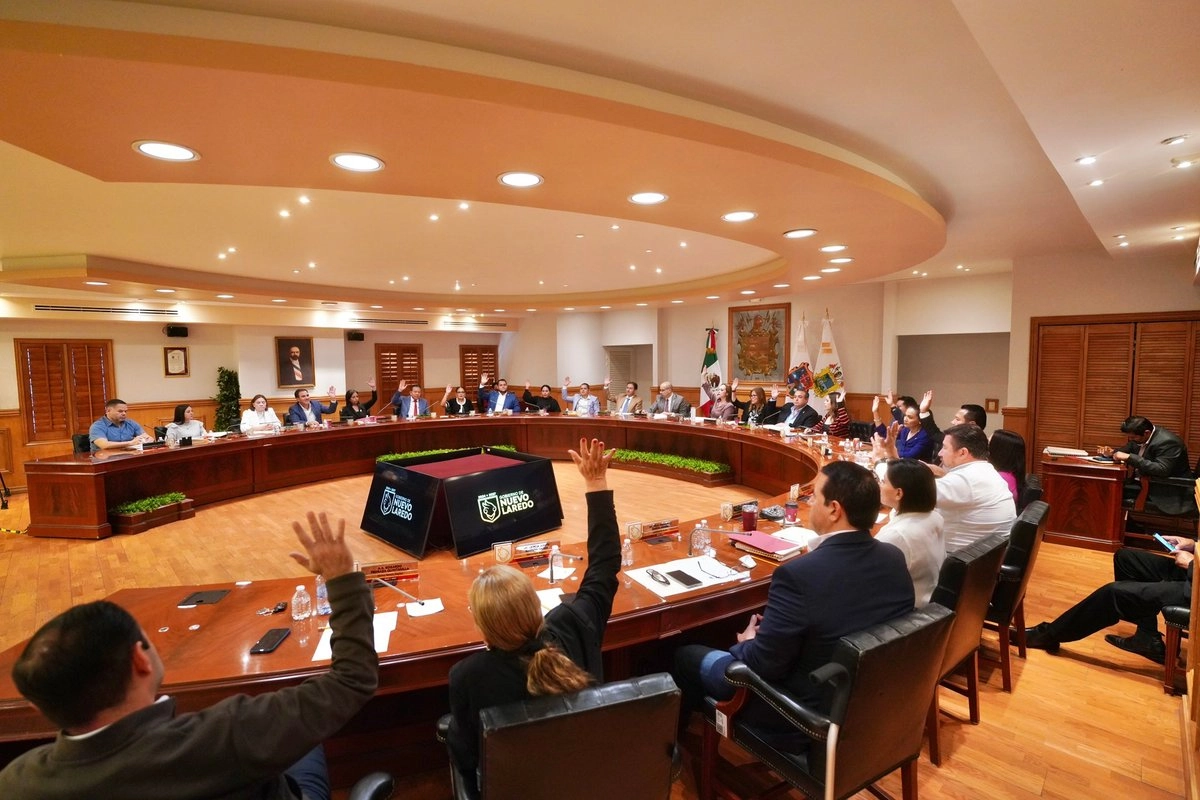 El documento, elaborado por la Comisión de Hacienda, Presupuesto y Gasto Público, establece las bases financieras para mantener un manejo responsable y transparente de los recursos municipales, así como para fortalecer la inversión pública en infraestructura, servicios y programas sociales.

 