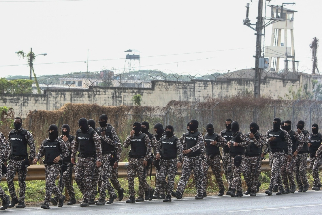 Al menos seis policías resultaron heridos en un nuevo amotinamiento en la mayor cárcel del puerto ecuatoriano de Guayaquil, informaron autoridades, el 3 de noviembre de 2022. Foto Afp 