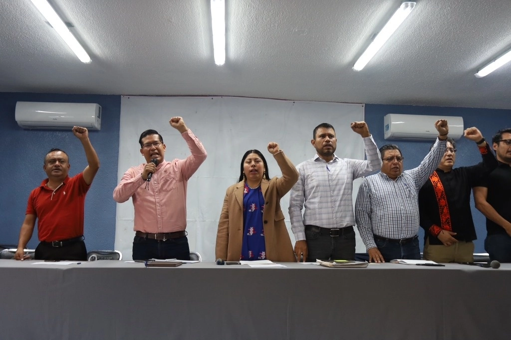 Dirigentes magisteriales anunciaron el posible paro. Foto Jorge A. Pérez Alfonso