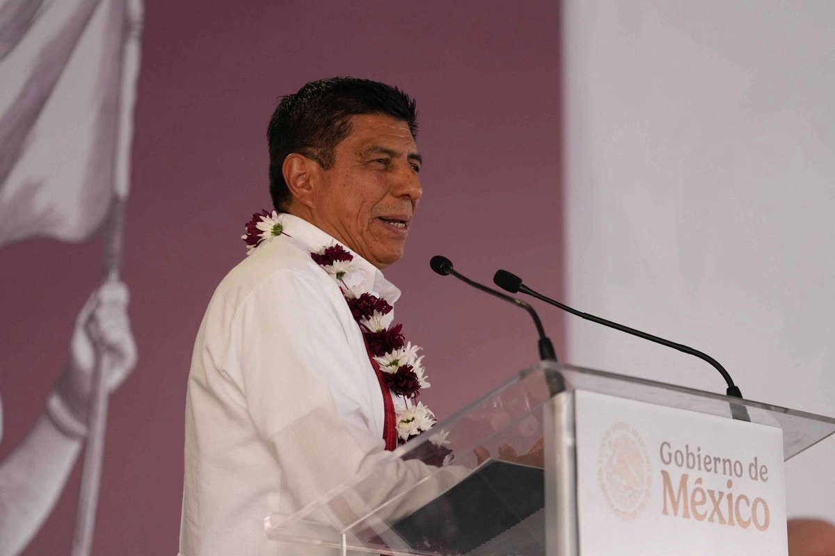 Movimientos sociales de Oaxaca señalan que el gobernador Salomón Jara ha quedado a deber en su administración y que ha socavado las esperanzas que había en él con actos de nepotismo y denostaciones contra defensores de los derechos humanos. Foto 