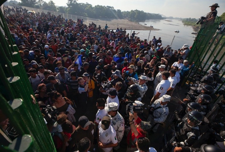 Imagen de los migrantes en la frontera de México y Guatemala. Foto Víctor Camacho
